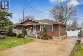 297 Lakeshore Road, St. Catharines (437 - Lakeshore), Ontario L2M1S1, 3 Bedrooms Bedrooms, ,2 BathroomsBathrooms,All Houses,For Sale,Lakeshore,X12058615