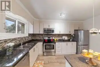 109 Ashton Crescent Unit# 109, Brampton (Central Park), Ontario L6S3J9, 3 Bedrooms Bedrooms, ,2 BathroomsBathrooms,All Houses,For Sale,Ashton,W12058294
