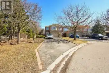 2 Forestgrove Circle, Brampton (Heart Lake East), Ontario L6Z4T2, 3 Bedrooms Bedrooms, ,3 BathroomsBathrooms,All Houses,For Rent,Forestgrove,W12056884
