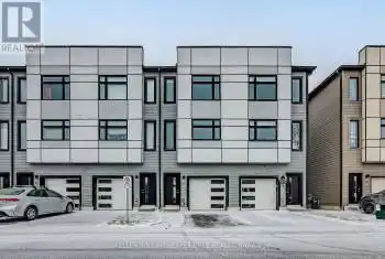 540 Essa Road Unit# 42, Barrie (Holly), Ontario L9J0H2, 3 Bedrooms Bedrooms, ,3 BathroomsBathrooms,All Houses,For Sale,Essa,S12058965