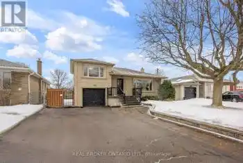 154 Brighton Avenue, Toronto (Bathurst Manor), Ontario M3H4E2, 4 Bedrooms Bedrooms, ,3 BathroomsBathrooms,All Houses,For Sale,Brighton,C12053725