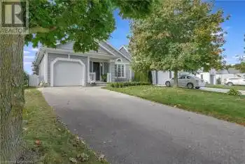 534 RED RIVER Drive, Waterloo, Ontario N2T2B7, 3 Bedrooms Bedrooms, ,2 BathroomsBathrooms,All Houses,For Sale,RED RIVER,40689698