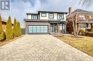 18 Ash Crescent Toronto (Long Branch) Ontario M8W1E3