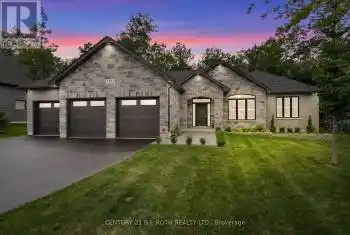 10 Walter James Parkway, Springwater (Snow Valley), Ontario L9X2A6, 5 Bedrooms Bedrooms, ,4 BathroomsBathrooms,All Houses,For Sale,Walter James,S12030793