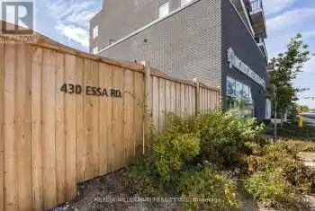430 Essa Road Unit# 414, Barrie (Holly), Ontario L4N9C6, 2 Bedrooms Bedrooms, ,1 BathroomBathrooms,Condo,For Rent,Essa,S12059246