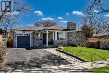 36 Tunbridge Crescent, Toronto (Etobicoke West Mall), Ontario M9C3L6, 4 Bedrooms Bedrooms, ,2 BathroomsBathrooms,All Houses,For Sale,Tunbridge,W12057302
