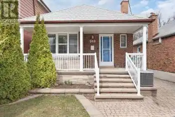 948 Briar Hill Avenue, Toronto (Briar Hill-Belgravia), Ontario M6B1M2, 3 Bedrooms Bedrooms, ,2 BathroomsBathrooms,All Houses,For Sale,Briar Hill,W12059737