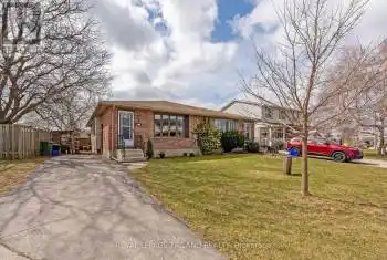 7 GOLDING Place, St. Thomas, Ontario N5R6B6, 3 Bedrooms Bedrooms, ,2 BathroomsBathrooms,All Houses,For Sale,GOLDING,X12059244