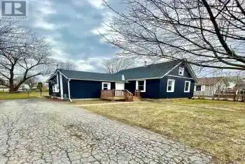 98 Lavinia Street, Fort Erie (332 - Central), Ontario L2A2E2, 2 Bedrooms Bedrooms, ,1 BathroomBathrooms,All Houses,For Sale,Lavinia,X12059828