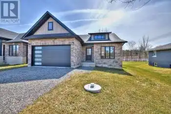 4124 Fly Road, Lincoln (983 - Escarpment), Ontario L0R1G0, 3 Bedrooms Bedrooms, ,2 BathroomsBathrooms,All Houses,For Sale,Fly,X12059829