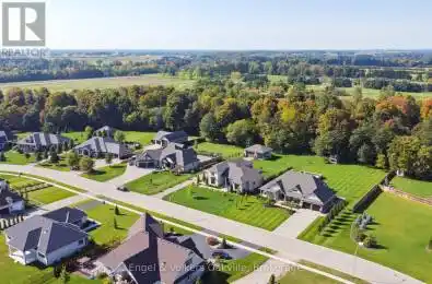 48 OTTERVIEW Drive Norwich (Otterville) Ontario N0J1R0