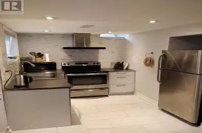 21 Delphinium Avenue Avenue Richmond Hill (Oak Ridges Lake Wilcox) Ont