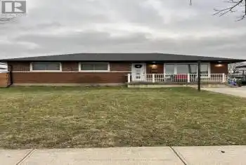 149 Sullivan Avenue, Thorold (557 - Thorold Downtown), Ontario L2V2Z3, 4 Bedrooms Bedrooms, ,2 BathroomsBathrooms,All Houses,For Sale,Sullivan,X12059872