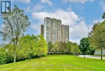 5 Massey Square Unit# 1911, Toronto (Crescent Town), Ontario M4C5L6, 2 Bedrooms Bedrooms, ,1 BathroomBathrooms,Condo,For Sale,Massey,E12060339