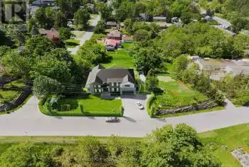 58 Old King Road, Caledon (Bolton East), Ontario L7E3J5, 5 Bedrooms Bedrooms, ,3 BathroomsBathrooms,All Houses,For Sale,Old King,W12053074