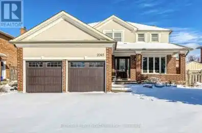2065 Madden Boulevard Oakville (1015 - RO River Oaks) Ontario L6H3N9