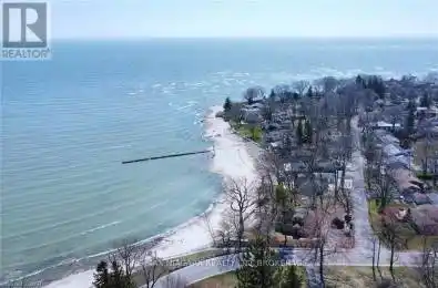 15 OAKRIDGE Crescent Port Colborne (878 - Sugarloaf) Ontario L3K2T3
