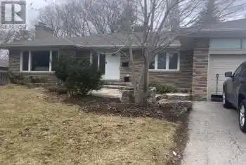 10 Idleswift Drive, Vaughan (Uplands), Ontario L4J1K7, 4 Bedrooms Bedrooms, ,3 BathroomsBathrooms,All Houses,For Sale,Idleswift,N12060122