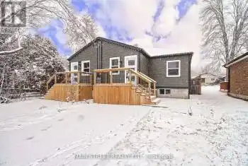 27 Jacksons Point Avenue Unit# A, Georgina (Sutton & Jackson's Point), Ontario L0E1L0, 4 Bedrooms Bedrooms, ,2 BathroomsBathrooms,All Houses,For Rent,Jacksons Point,N12060488