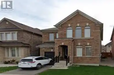 15 Fringetree Road Brampton (Sandringham-Wellington North) Ontario L6R