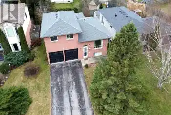 10 Hawkins Street, Georgina (Sutton & Jackson's Point), Ontario L0E1R0, 3 Bedrooms Bedrooms, ,2 BathroomsBathrooms,All Houses,For Sale,Hawkins,N12053661