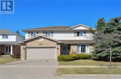 187 DAIMLER Drive Kitchener Ontario N2A4C8