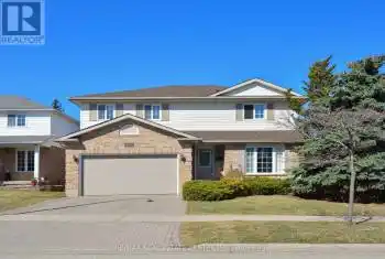 187 DAIMLER Drive, Kitchener, Ontario N2A4C8, 5 Bedrooms Bedrooms, ,4 BathroomsBathrooms,All Houses,For Sale,DAIMLER,X12057650