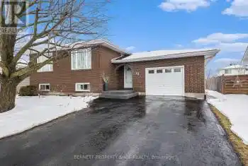 12 Smolkin Street, Arnprior, Ontario K7S3R7, 4 Bedrooms Bedrooms, ,2 BathroomsBathrooms,All Houses,For Sale,Smolkin,X12060711