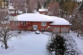 15 Pooles Road, Springwater (Midhurst), Ontario L9X0P5, 4 Bedrooms Bedrooms, ,3 BathroomsBathrooms,All Houses,For Sale,Pooles,S12060768