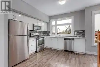 540 Essa Road Unit# 42 (Upper), Barrie (Holly), Ontario L9J0H2, 3 Bedrooms Bedrooms, ,2 BathroomsBathrooms,All Houses,For Rent,Essa,S12060818