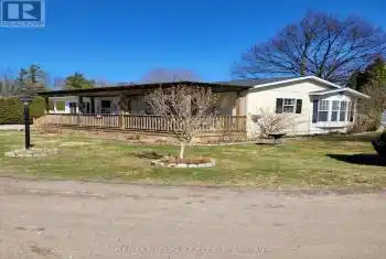77307 Bluewater Highway, Bluewater (Bayfield), Ontario N0M1G0, 2 Bedrooms Bedrooms, ,1 BathroomBathrooms,Commercial,For Sale,Bluewater,X12055309