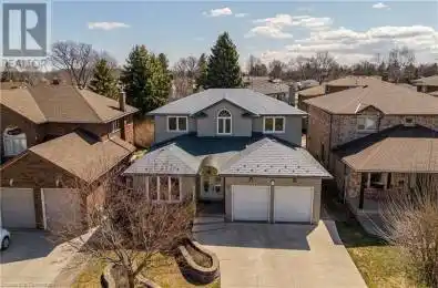 71 COURTLAND Avenue Hamilton Ontario L9B1X6