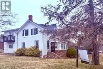 113 Tremaine Street, Cobourg, Ontario K9A2Z2, 4 Bedrooms Bedrooms, ,3 BathroomsBathrooms,All Houses,For Sale,Tremaine,X12061255