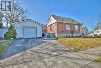 331 Brock Street, Fort Erie (332 - Central), Ontario L2A2X4, 2 Bedrooms Bedrooms, ,3 BathroomsBathrooms,All Houses,For Sale,Brock,X12061340