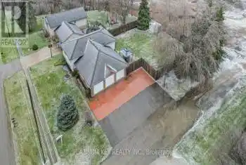 2245 Trillium Way, Strathroy Caradoc (Mount Brydges), Ontario N0L1W0, 4 Bedrooms Bedrooms, ,2 BathroomsBathrooms,All Houses,For Sale,Trillium,X12061371