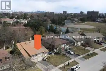 6929 Bilbao Lane, Mississauga (Meadowvale), Ontario L5N1R2, 3 Bedrooms Bedrooms, ,3 BathroomsBathrooms,All Houses,For Sale,Bilbao,W12061137