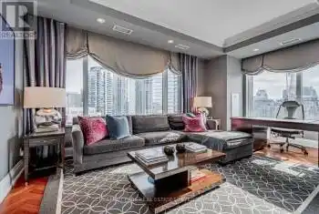 88 Davenport Road Unit# 1802, Toronto (Annex), Ontario M5R0A5, 3 Bedrooms Bedrooms, ,2 BathroomsBathrooms,Condo,For Rent,Davenport,C12061573