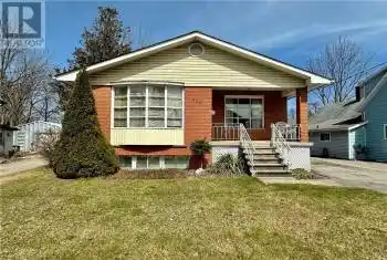 515 BROAD Street, Dunnville, Ontario N1A1T6, 5 Bedrooms Bedrooms, ,2 BathroomsBathrooms,All Houses,For Sale,BROAD,40713481