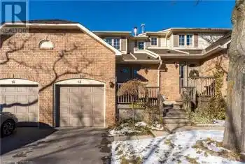 79 BRAEHEID AVENUE Avenue Unit# 16, Waterdown, Ontario L8B0C6, 3 Bedrooms Bedrooms, ,3 BathroomsBathrooms,All Houses,For Sale,BRAEHEID AVENUE,40713459