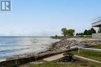 3819 Terrace Lane, Fort Erie (337 - Crystal Beach), Ontario L0S1B0, 2 Bedrooms Bedrooms, ,2 BathroomsBathrooms,All Houses,For Sale,Terrace,X12061901