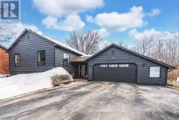 7 Bay Court, Penetanguishene, Ontario L9M1E1, 4 Bedrooms Bedrooms, ,2 BathroomsBathrooms,All Houses,For Sale,Bay,S12061727
