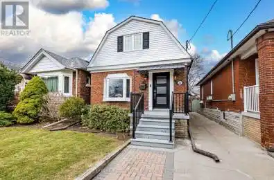 32 Seventh Street Toronto (New Toronto) Ontario M8V3B2