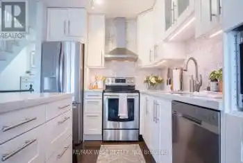 34 Tania Crescent Unit# 26, Vaughan (Maple), Ontario L6A2M8, 3 Bedrooms Bedrooms, ,3 BathroomsBathrooms,All Houses,For Sale,Tania,N12061183