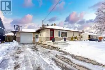 4382 Central Avenue, Lincoln (982 - Beamsville), Ontario L0R1B6, 5 Bedrooms Bedrooms, ,2 BathroomsBathrooms,All Houses,For Sale,Central,X12062093