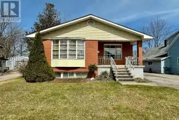515 Broad Street, Haldimand (Dunnville), Ontario N1A1T6, 5 Bedrooms Bedrooms, ,2 BathroomsBathrooms,All Houses,For Sale,Broad,X12062470