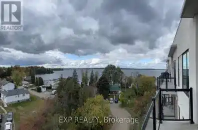 19 West Street Unit# PH2 Kawartha Lakes (Fenelon Falls) Ontario K0M1N0