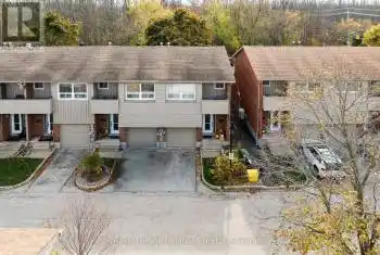 605 Tenth Street, Collingwood, Ontario L9Y4K6, 4 Bedrooms Bedrooms, ,4 BathroomsBathrooms,All Houses,For Sale,Tenth,S12062659