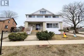 285 Borden Avenue, Kitchener, Ontario N2G3S1, 4 Bedrooms Bedrooms, ,3 BathroomsBathrooms,All Houses,For Sale,Borden,X12062955