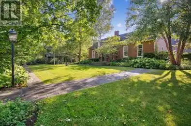 1553 BROCK Road Hamilton Ontario L9H5E4