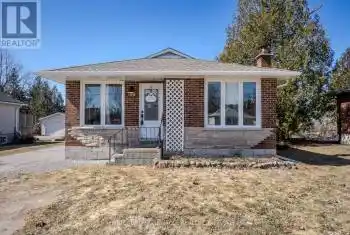 159 Queen Street, Kawartha Lakes (Fenelon Falls), Ontario K0M1N0, 2 Bedrooms Bedrooms, ,1 BathroomBathrooms,All Houses,For Sale,Queen,X12063265